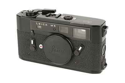 Lot 166 - A Leica M5 Black Paint Rangefinder Body