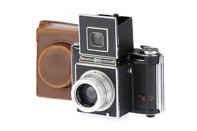 Lot 368 - An Agilux Agiflex II 6 x 6cm SLR Camera