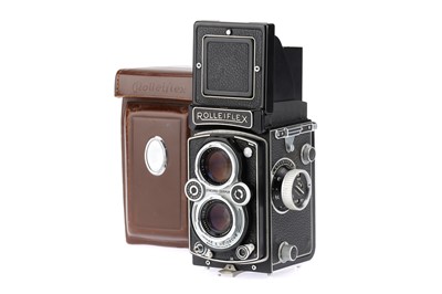 Lot 343 - A Rollei Rolleiflex Automat Medium Format TLR Camera