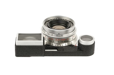 Lot 171 - A Leitz Summicron f/2 35mm Lens