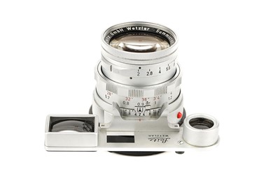 Lot 176 - A Leitz Summicron f/2 50mm Lens