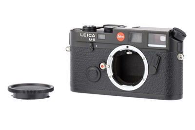 Lot 5 - A Leica M6 Classic 35mm Rangefinder Camera Body