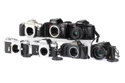 Lot 155 - A Selection of 35mm SLR Bodies