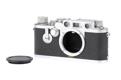 Lot 26 - A Leica IIIf 35mm Rangefinder Camera