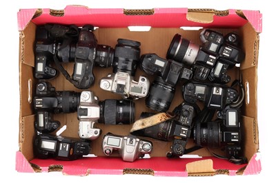 Lot 144 - A Mixed Selection of Cameras