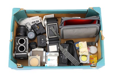 Lot 642 - A Mixed Selection of Camera Accessories