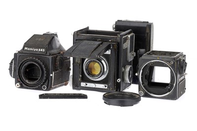 Lot 397 - A Mixed Selection of Medium Format Camera Bodies