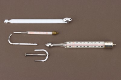 Lot 240 - A Group of Antique Medical Thermometers