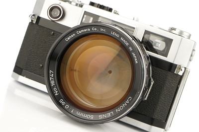 Lot 211 - A Canon 7s Rangefinder Camera