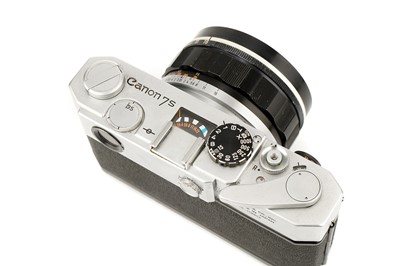Lot 211 - A Canon 7s Rangefinder Camera