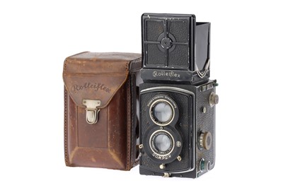 Lot 711 - A Rolleiflex Standard K2 622 TLR Camera