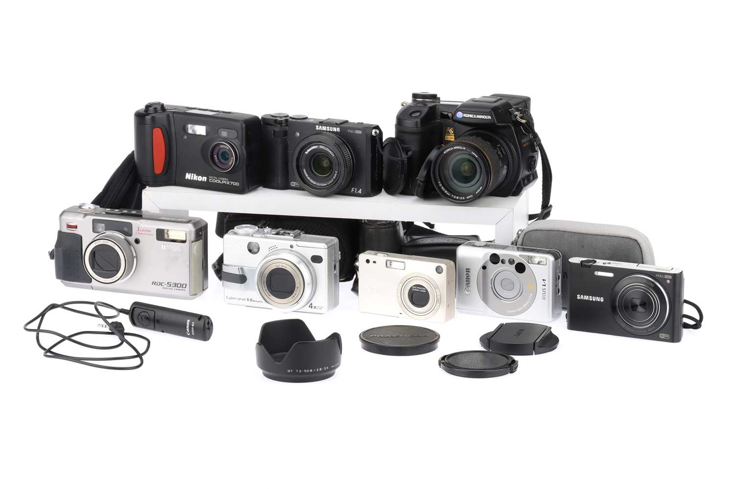 Lot 502 - A Mixed Selection of Compact Digital Cameras