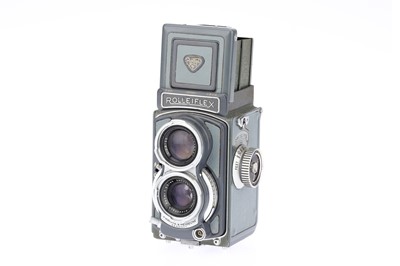 Lot 715 - A Grey Baby Rolleiflex 4 x 4 TLR Camera