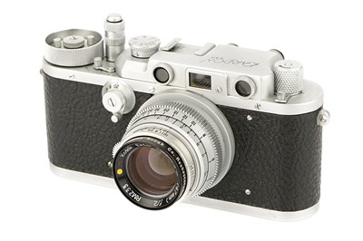 Lot 227 - A Premier Instruments Military Kardon Rangefinder Camera