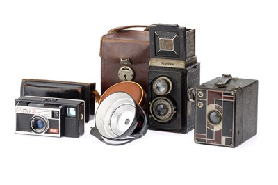 Lot 702 - A Mixed Selection of Cameras