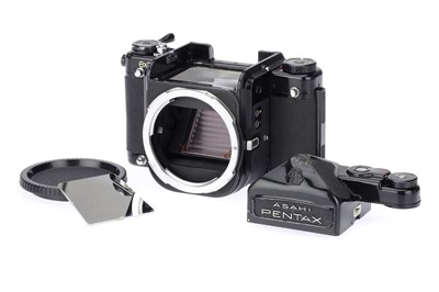 Lot 753 - An Asahi Pentax 6x7 Medium Format SLR Body