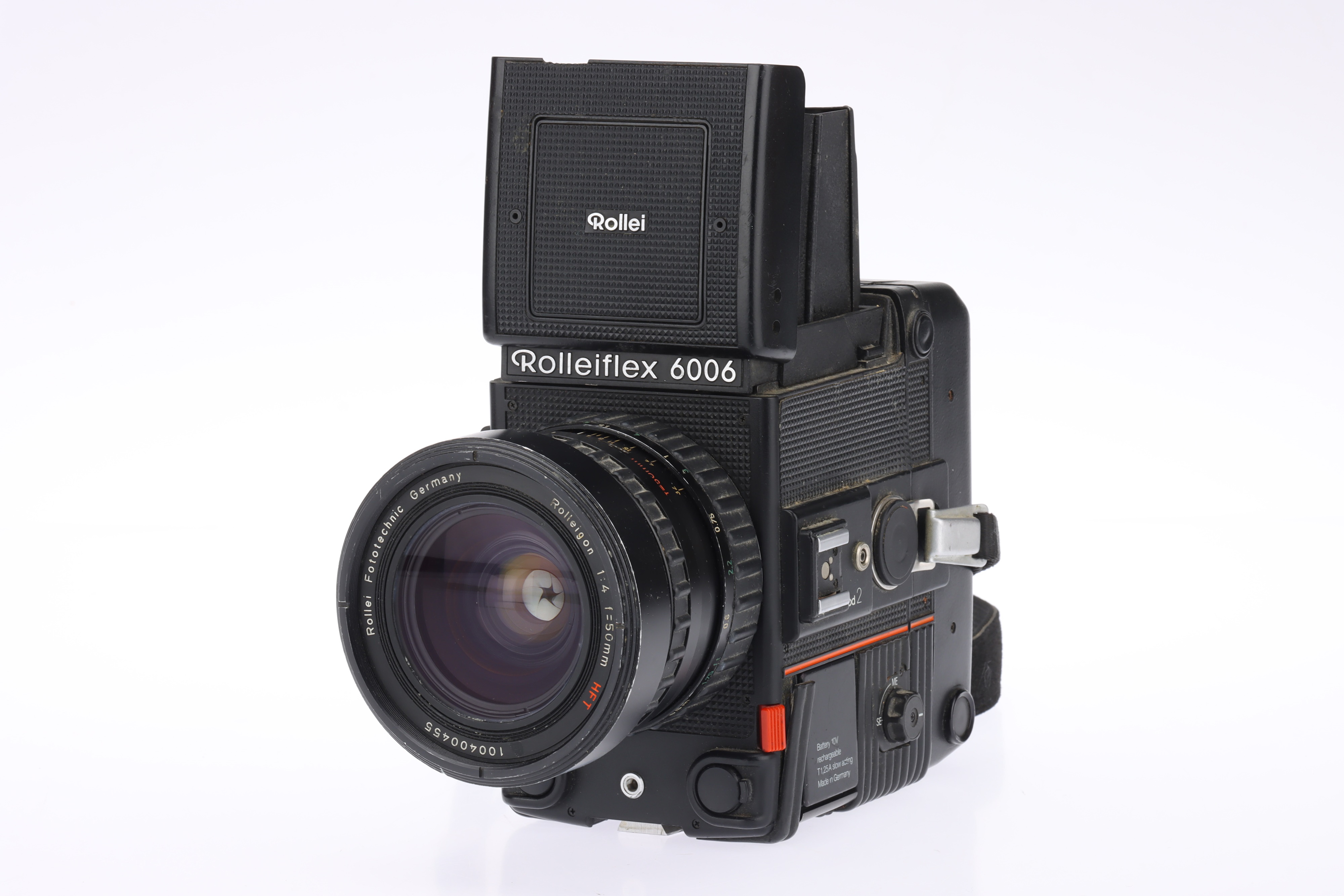 Lot 717 - A Rollei Rolleiflex 6006 Medium Format SLR