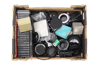 Lot 931 - A Selection of Lens Accessories