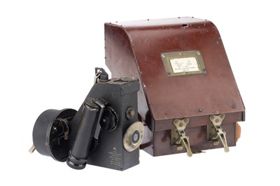 Lot 155 - WWII RAF Bomber Bubble Sextant, & Case