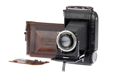 Lot 707 - A Voigtlander Bessa Medium Format Folding Camera