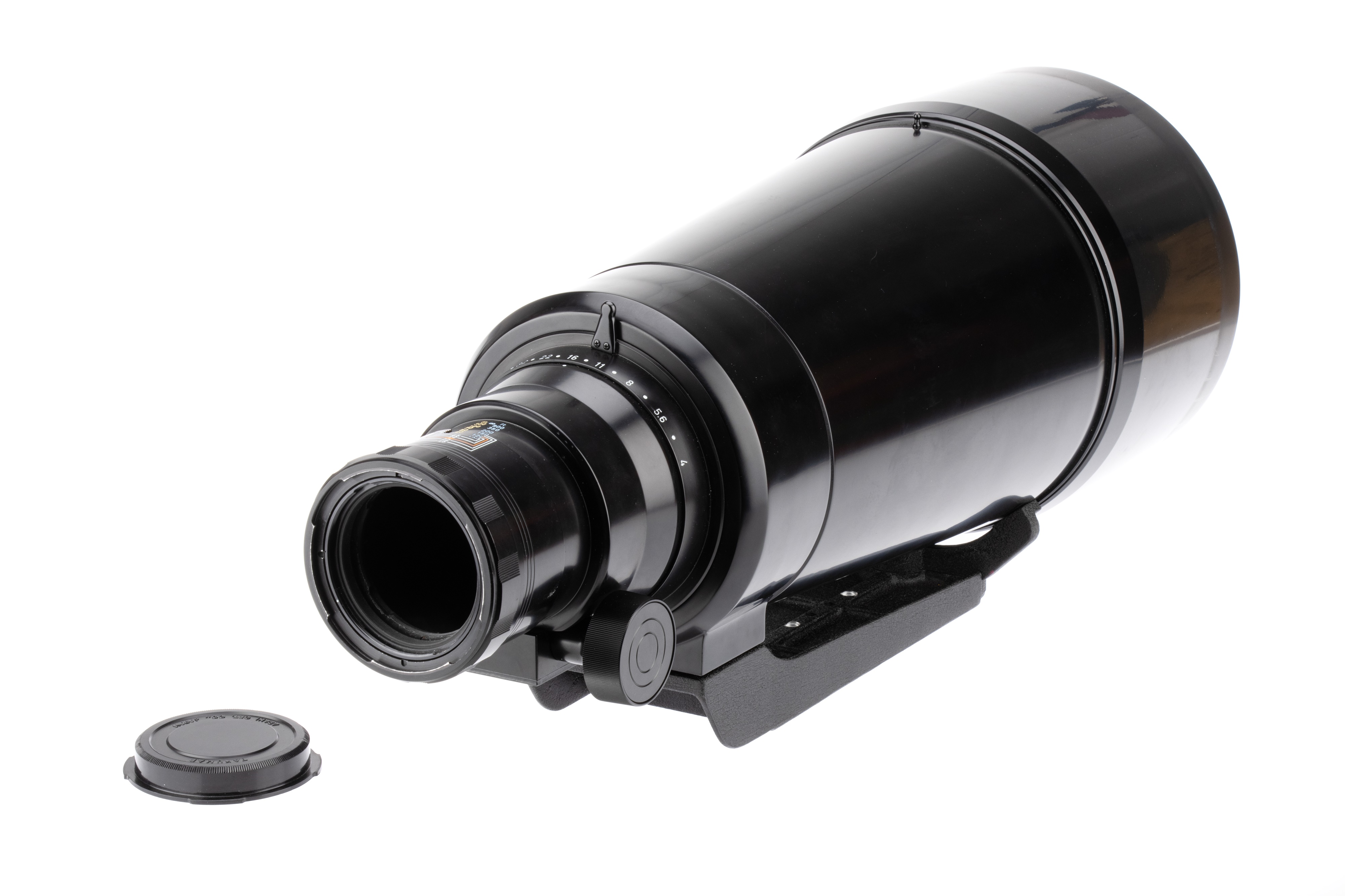 Lot 147 - A Pentax 6x7 Takumar f/4 800mm Medium Format