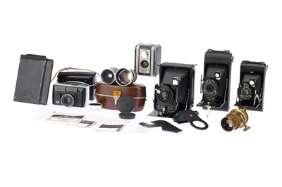 Lot 807 - A Mixed Selection of Cameras and Accessories