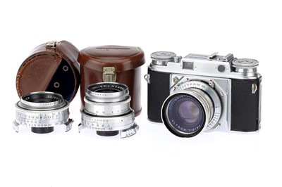 Lot 660 - A Voigtlander Prominent 35mm Rangefinder Camera Outfit