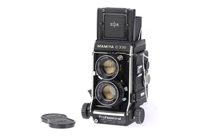 Lot 712 - A Mamiya C330 Medium Format TLR Camera