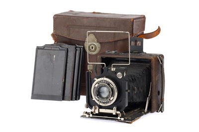 Lot 817 - An Ihagee Zweiverschluss Duplex Focal Plane Shutter Folding Camera