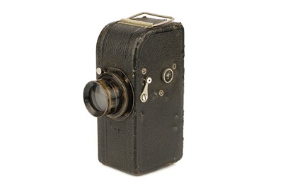 Lot 271 - A Roth Levy Minnigraph Camera