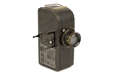Lot 271 - A Roth Levy Minnigraph Camera