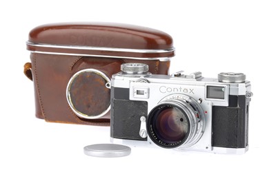 Lot 593 - A Contax IIa 35mm Rangefinder Camera