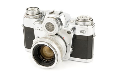 Lot 276 - A Zeiss Ikon Contarex I 'Bullseye' SLR Camera