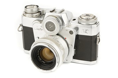 Lot 277 - A Zeiss Ikon Contarex I Bullseye SLR Camera