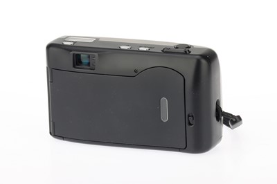 Lot 102 - A Leica Z2X Compact 35mm Film Camera