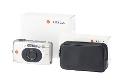 Lot 102 - A Leica Z2X Compact 35mm Film Camera