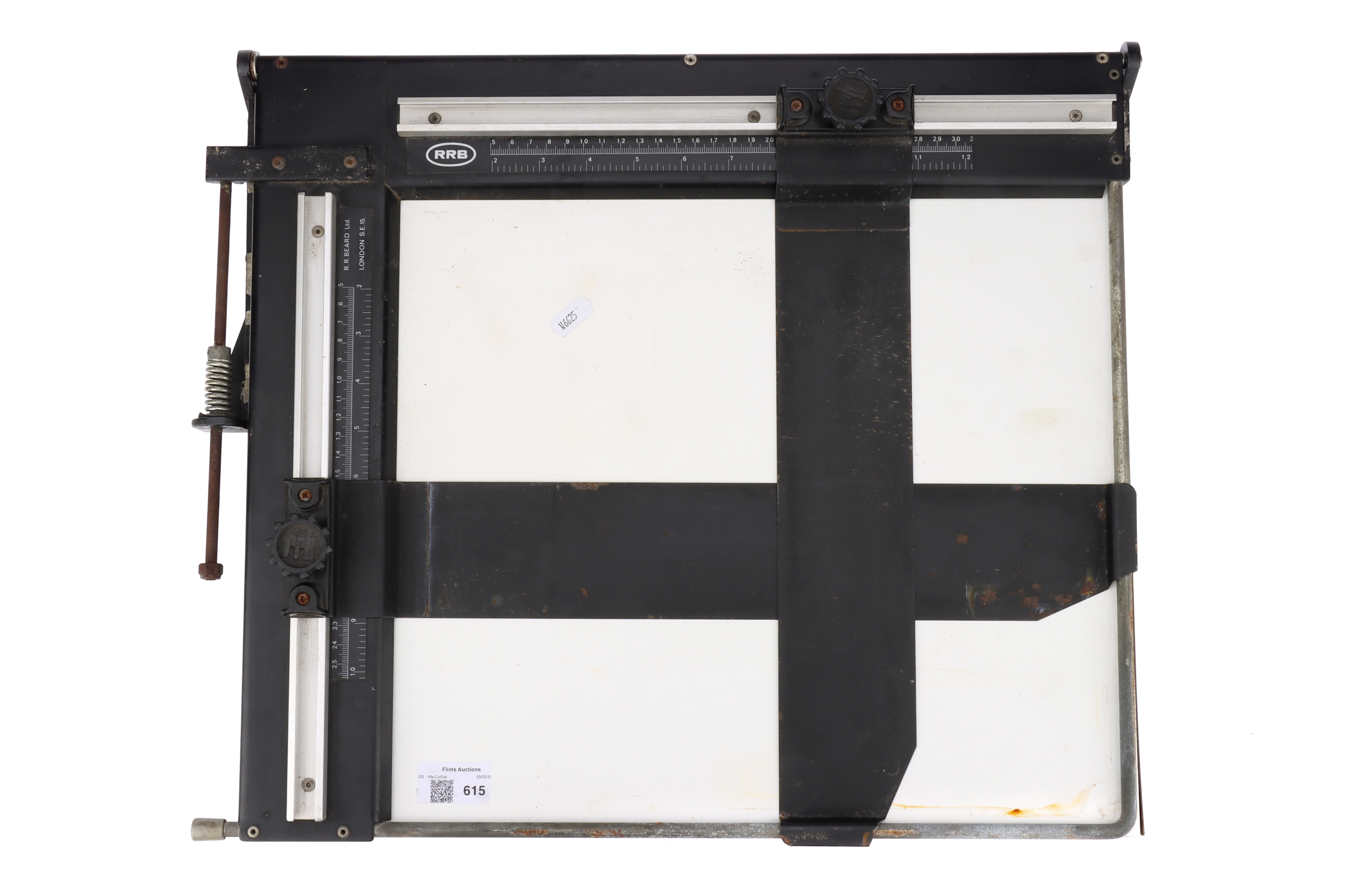 Lot 615 An RRB 10" x 12" Enlarging Easel,