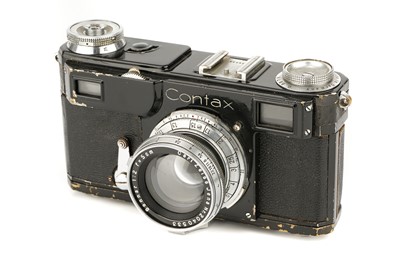 Lot 284 - A Zeiss Ikon Contax II Rangefinder Camera