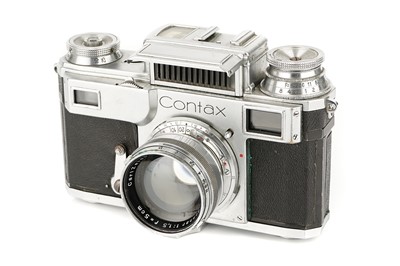 Lot 285 - A Zeiss Ikon Contax III Rangefinder Camera