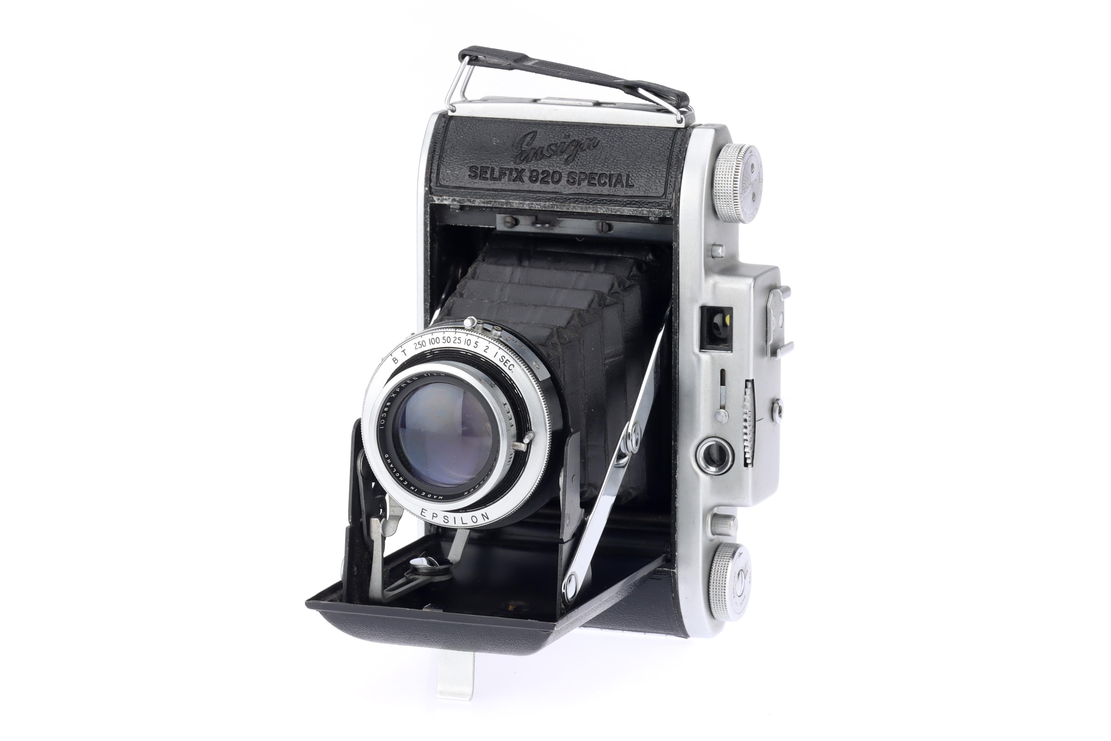 Lot 297 - An Ensign Selfix 820 Special Medium Format