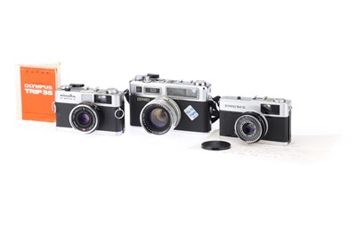Lot 135 - Three 35mm Cameras