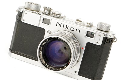 Lot 290 - A Nikon S Rangefinder Camera