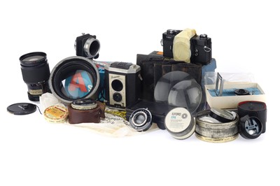 Lot 495 - A Mixed Selection of Camera Accessories & Parts