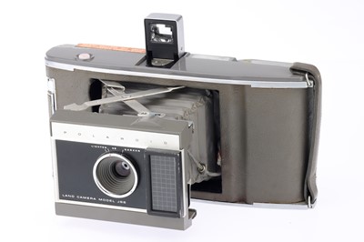 Lot 299 - A Lubitel 166B Medium Format TLR Camera