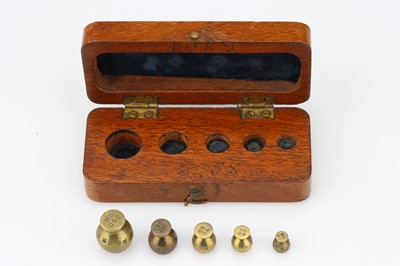 Lot 104 - 6 Small Sets of Weights