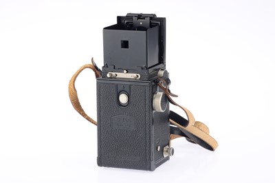 Lot 291 - A Zeiss Ikon Ikoflex 850/16 Medium Format TLR Camera