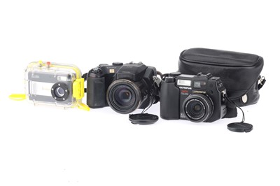 Lot 354 - A Selection of Digital Cameras