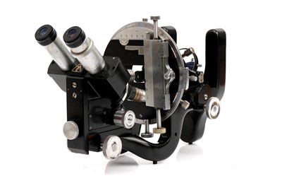 Lot 30 - A Bausch & Lomb DDE Binocular/Monocular Research Microscope