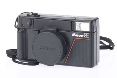Lot 134 - A Nikon L35 AF Compact 35mm Film Camera