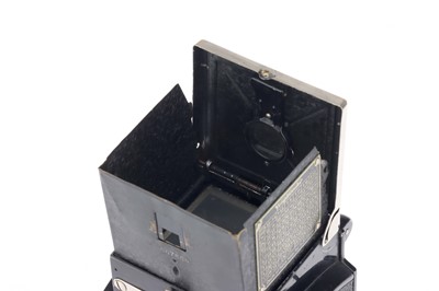 Lot 274 - A Voigtlander Superb Medium Format TLR Camera